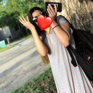 Meet your Posher, Daniels